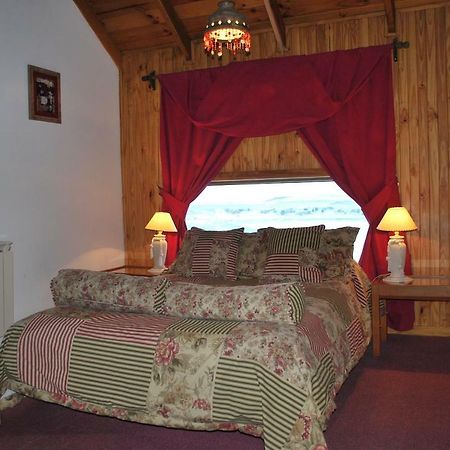 Hosteria Residencia Linares Ushuaia Esterno foto