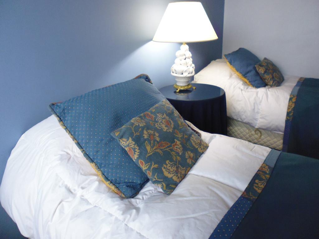 Hosteria Residencia Linares Ushuaia Esterno foto