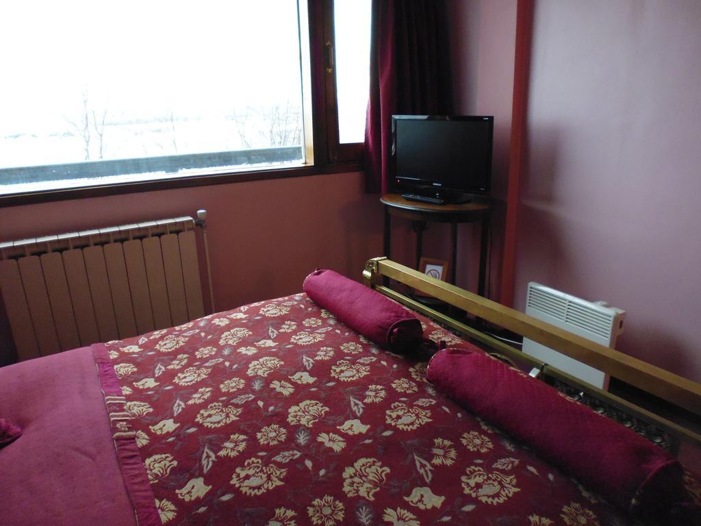Hosteria Residencia Linares Ushuaia Esterno foto