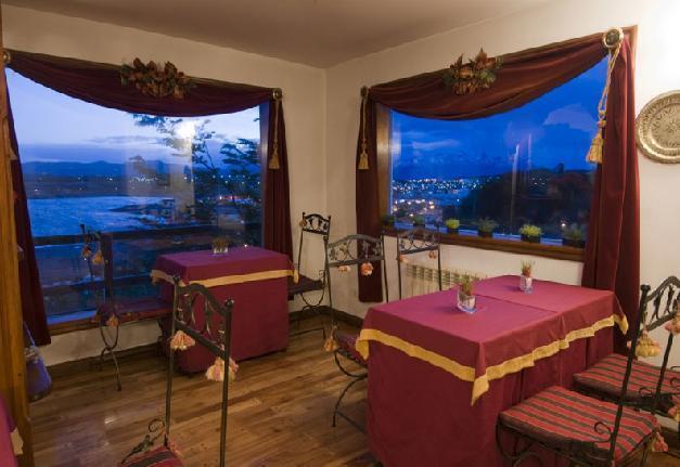 Hosteria Residencia Linares Ushuaia Esterno foto