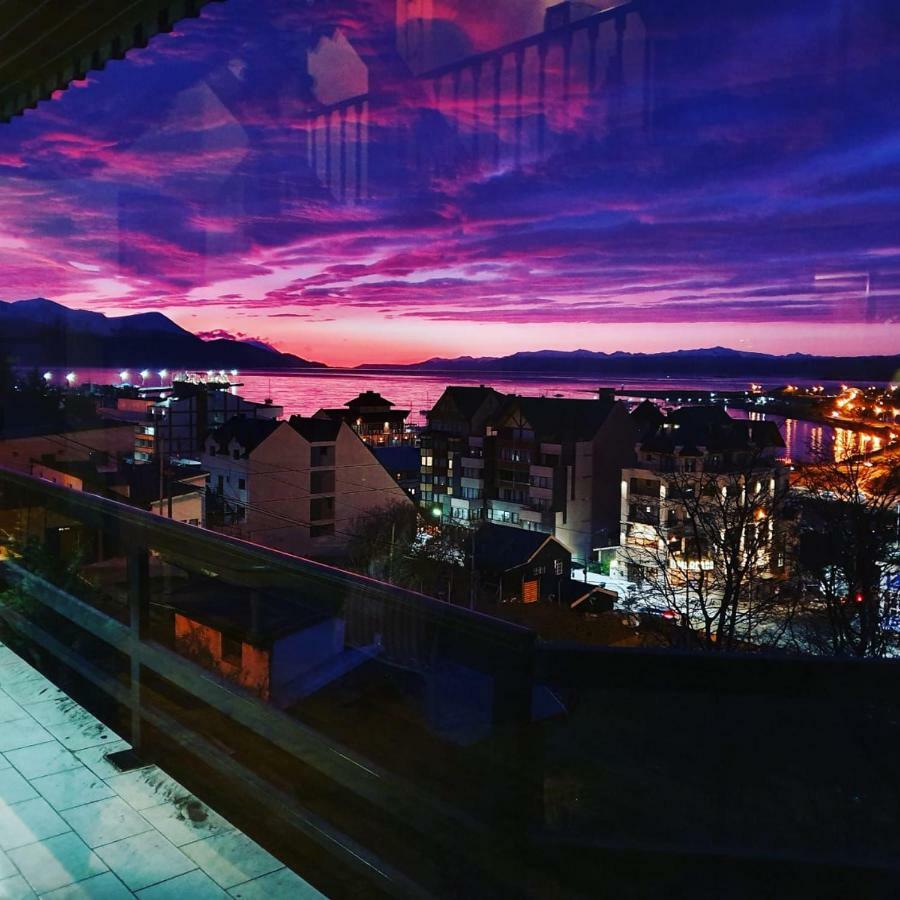 Hosteria Residencia Linares Ushuaia Esterno foto
