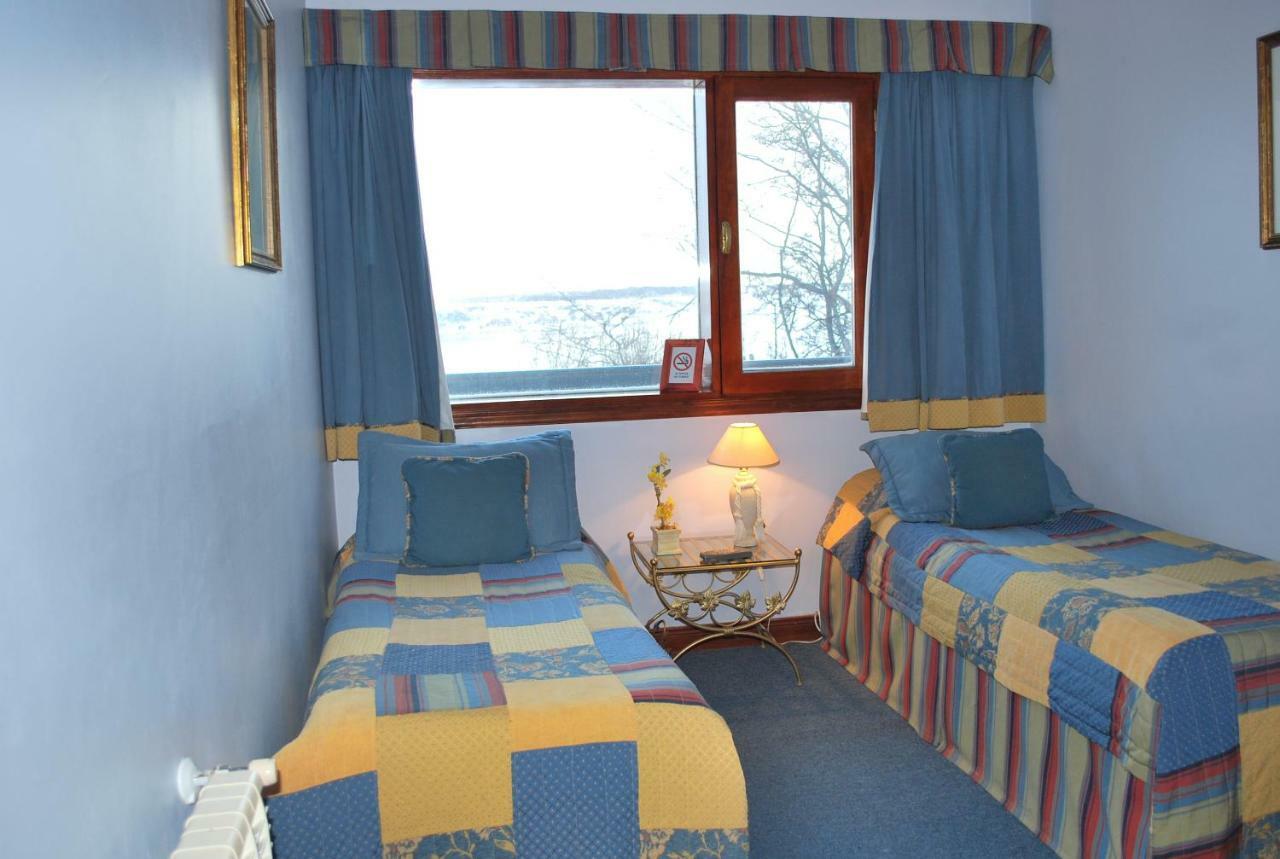 Hosteria Residencia Linares Ushuaia Esterno foto
